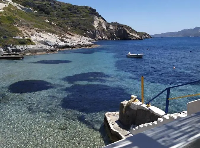 Eco Sirma Flaris Casa vacanze Plaka (Milos)